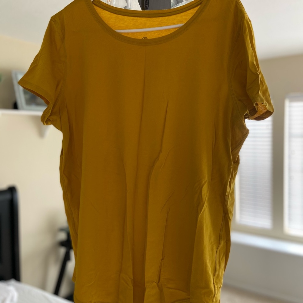 Lululemon shirt